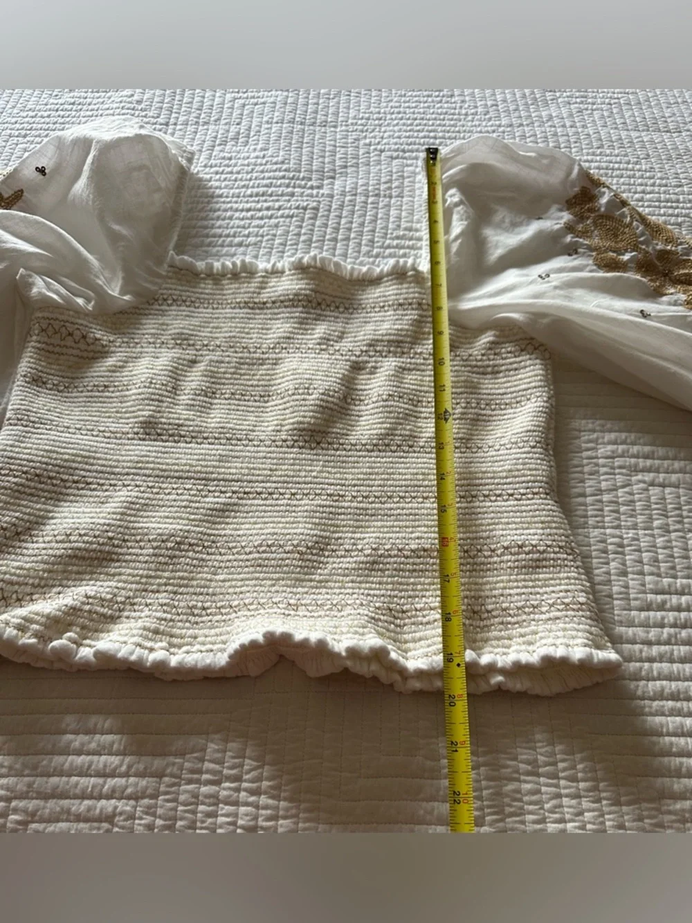 Anthropologie Beige Gold Floral Embroidered Smocked Puff Sleeve Peasant Top Sz M